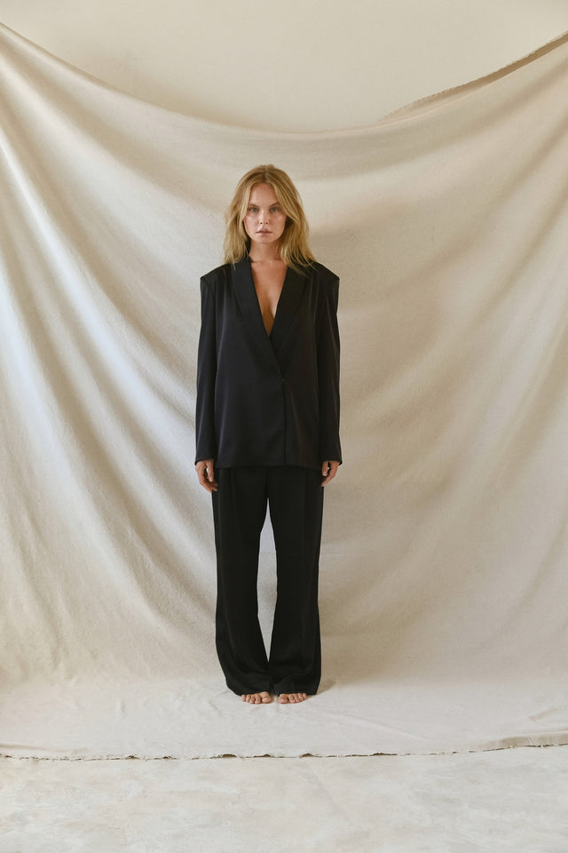 STRUGA WAGI Oversize Costume - Black - contemporary sterling silver clothing handcrafted Bali - view 10