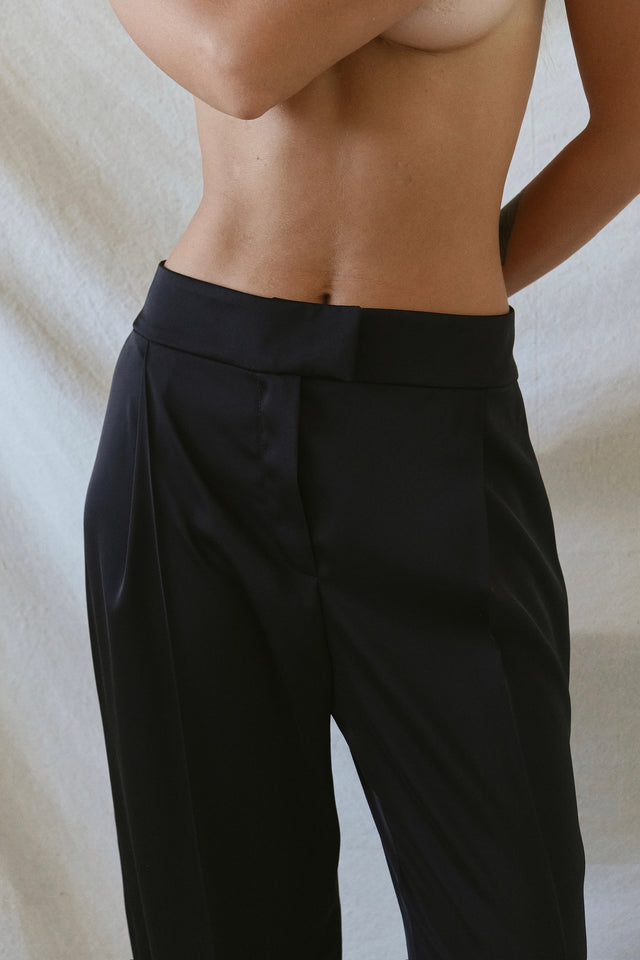 STRUGA WAGI Oversize Costume - Black - contemporary sterling silver clothing handcrafted Bali - view 5