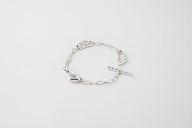 STRUGA Journal — Silver Jewelry for Women — A Buyer's Guide to Minimalist, Dark, and Statement Looks