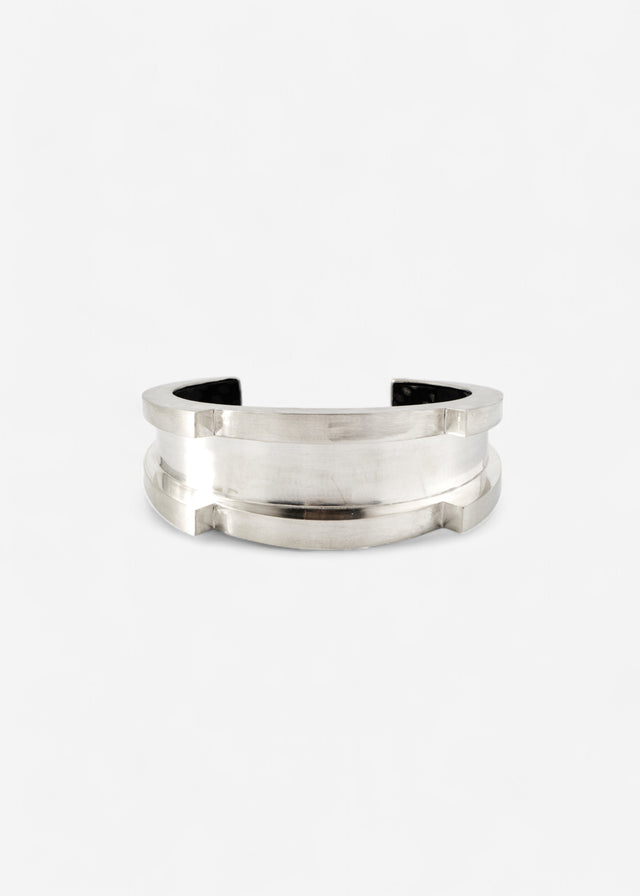 STRUGA Journal — Silver Bracelets for Women: Styles, Widths, Stacking 2026