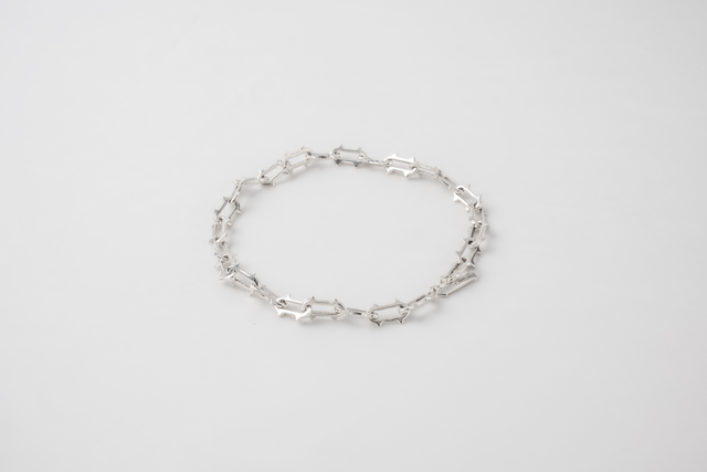 STRUGA STRUGA Thorn Link Silver Bracelet with Toggle - edgy sterling silver bracelet handcrafted Bali - view 5