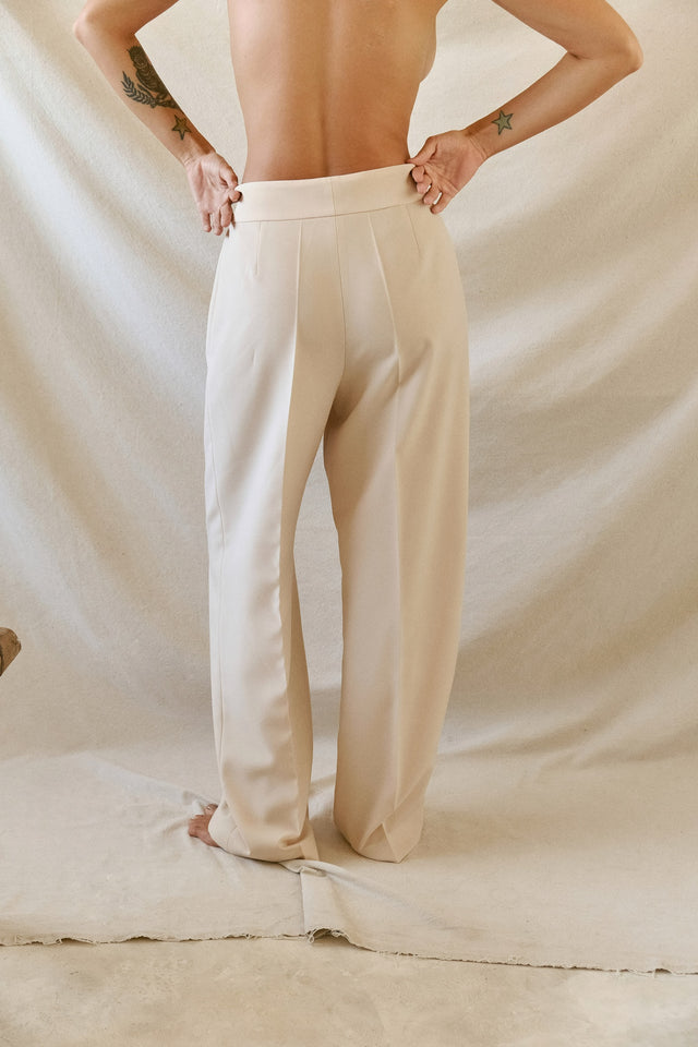 STRUGA WAGI Oversize Costume - Beige - contemporary sterling silver clothing handcrafted Bali - view 6